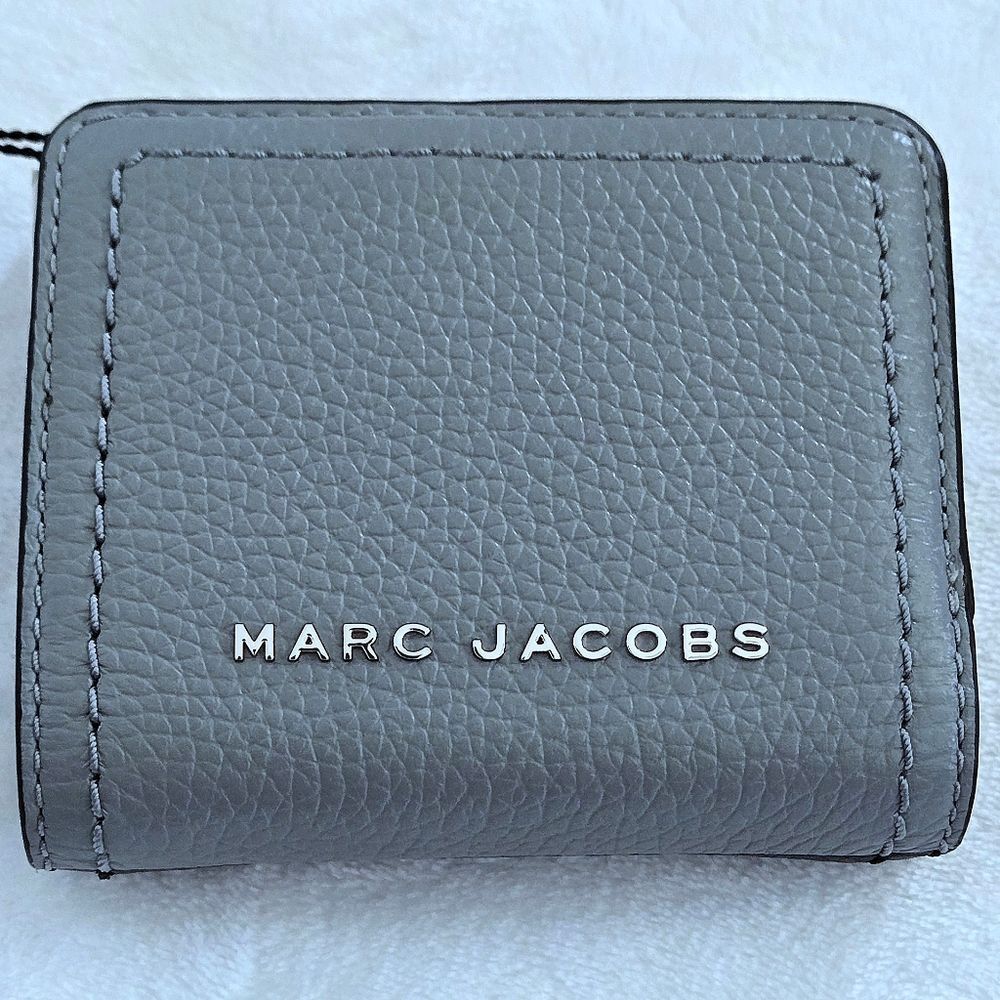 āØļøHPā2XāØļøMarc Jacobs Compact Wallet - NWT - Picture 14 of 16